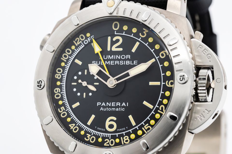 Panerai Luminor Submersible PAM00193 Image 6